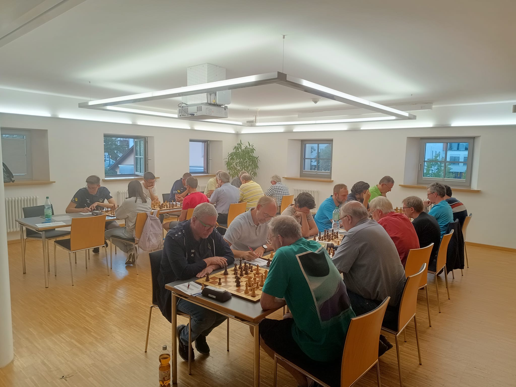 Der Freundschaftskampf Hockenheim gegen Altlußheim läuft an 11 Brettern