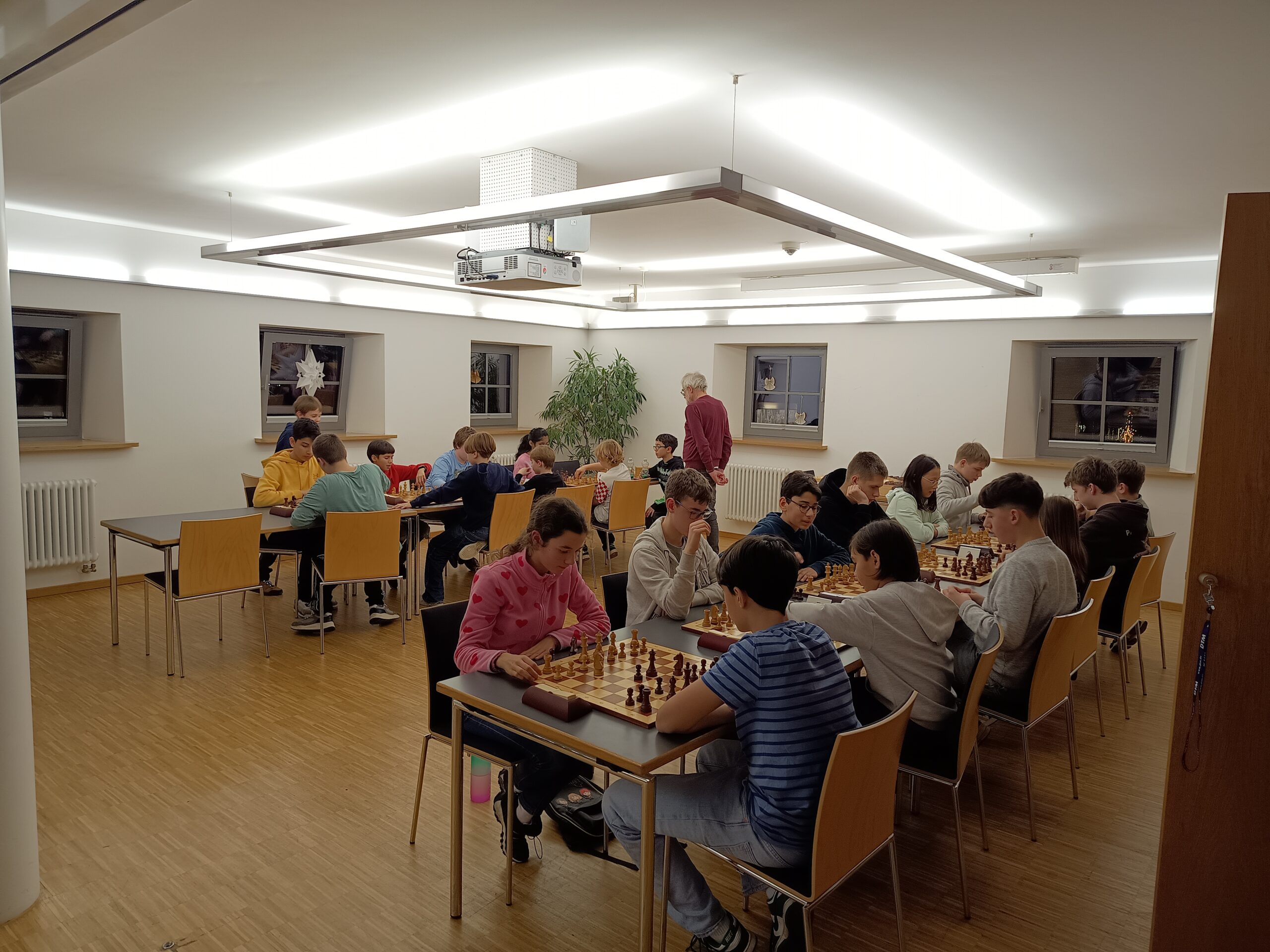 Weihnachtsblitzturnier der Schachjugend mit 21 Teilnehmern